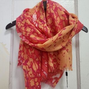 Taharie scarf, peach, pink NWT